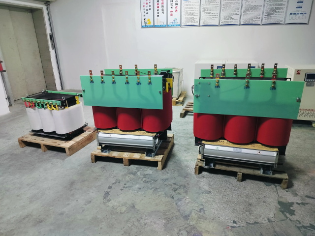 西乌珠穆沁KS11-1000KVA矿用变压器